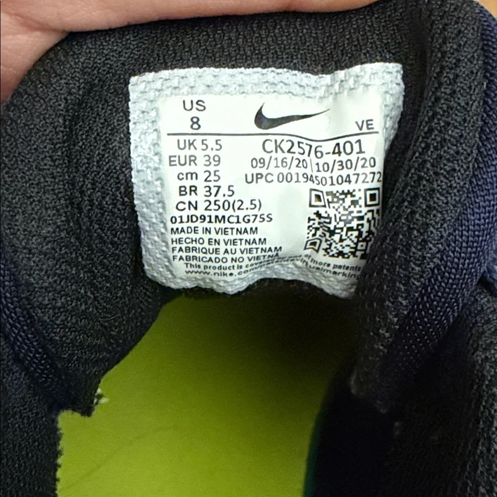 Nike Dark Blue Athletic Shoes - Picture 3 of 4